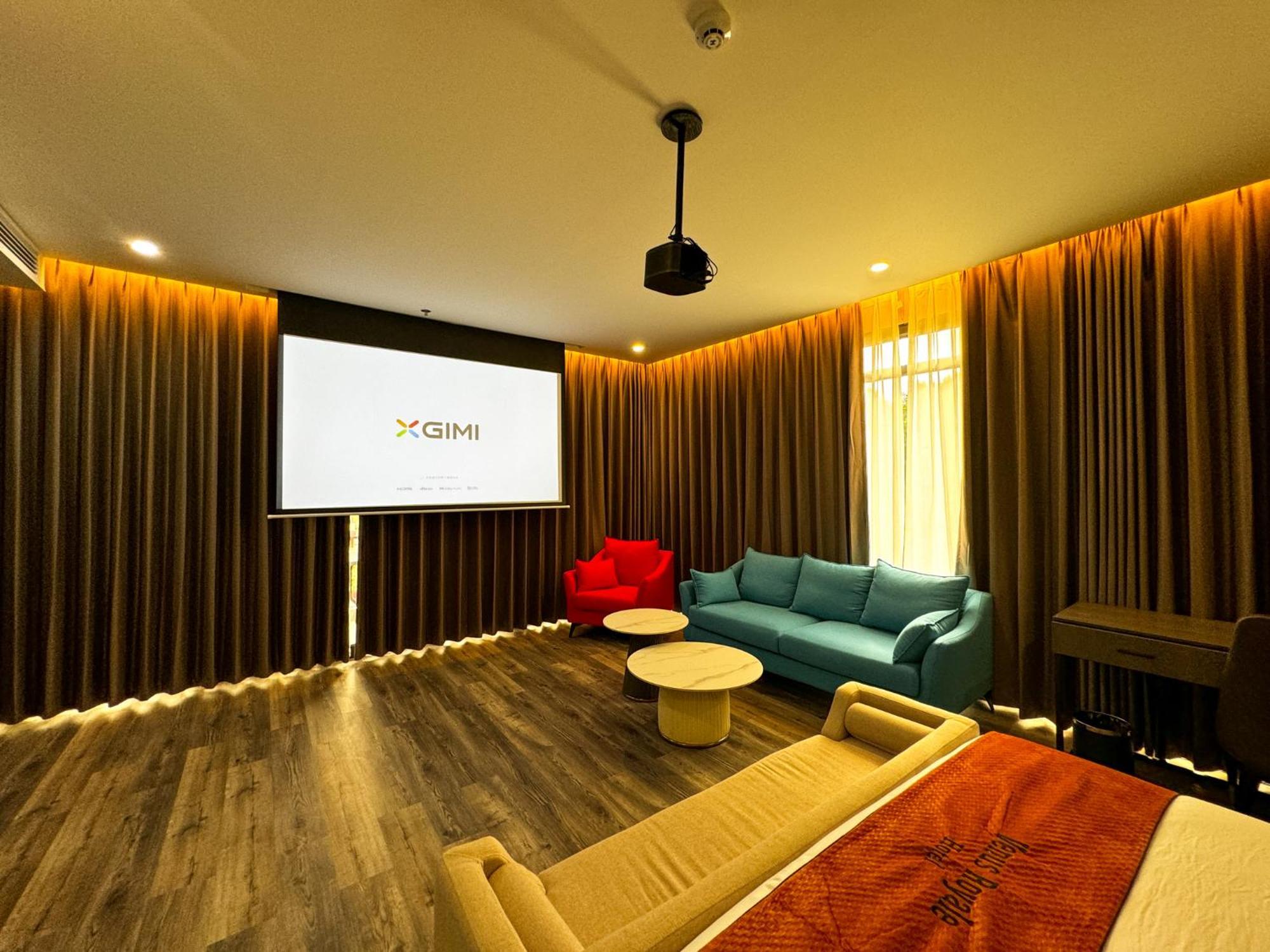קורון Venus Royale Hotel מראה חיצוני תמונה