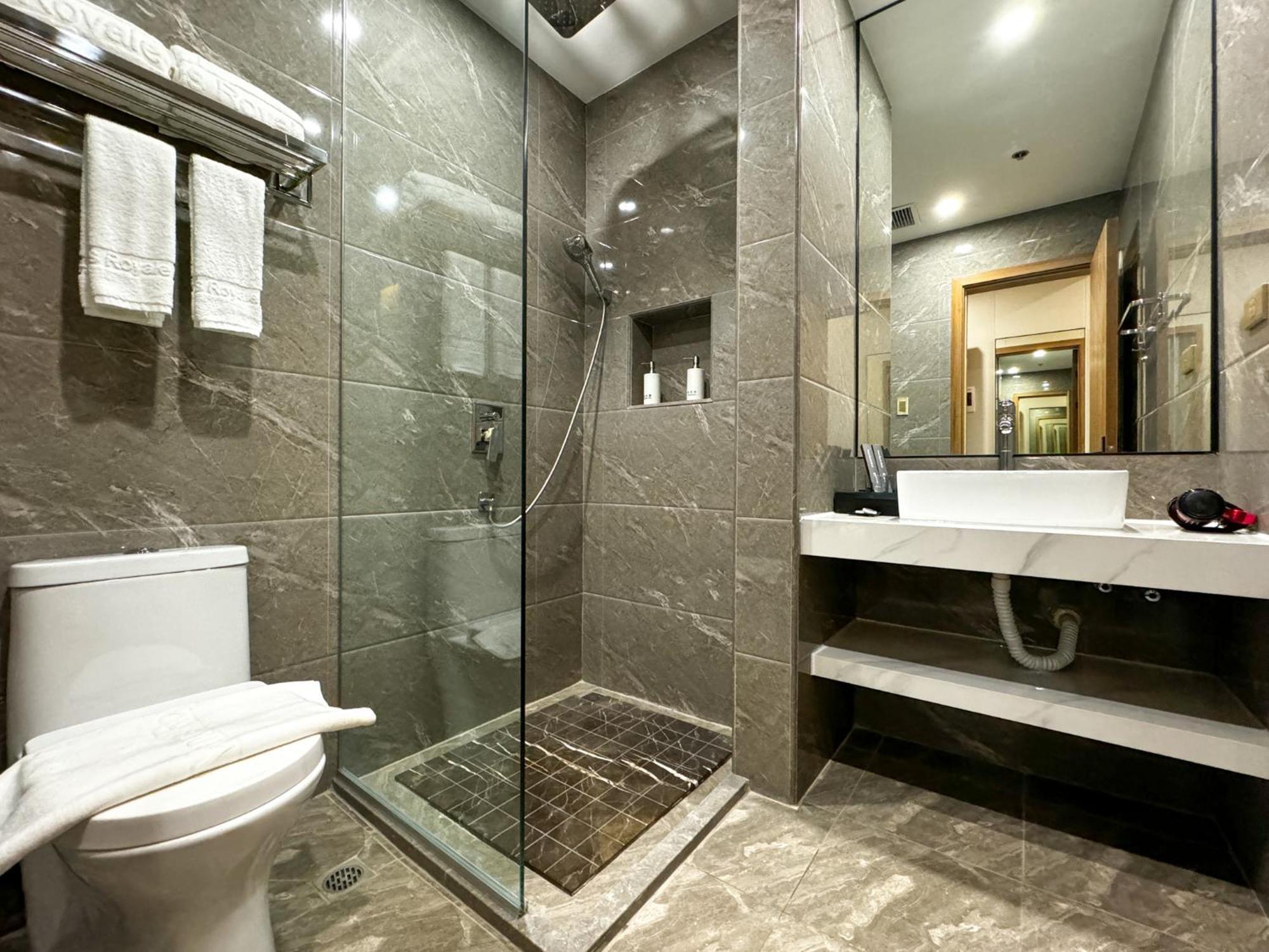קורון Venus Royale Hotel מראה חיצוני תמונה
