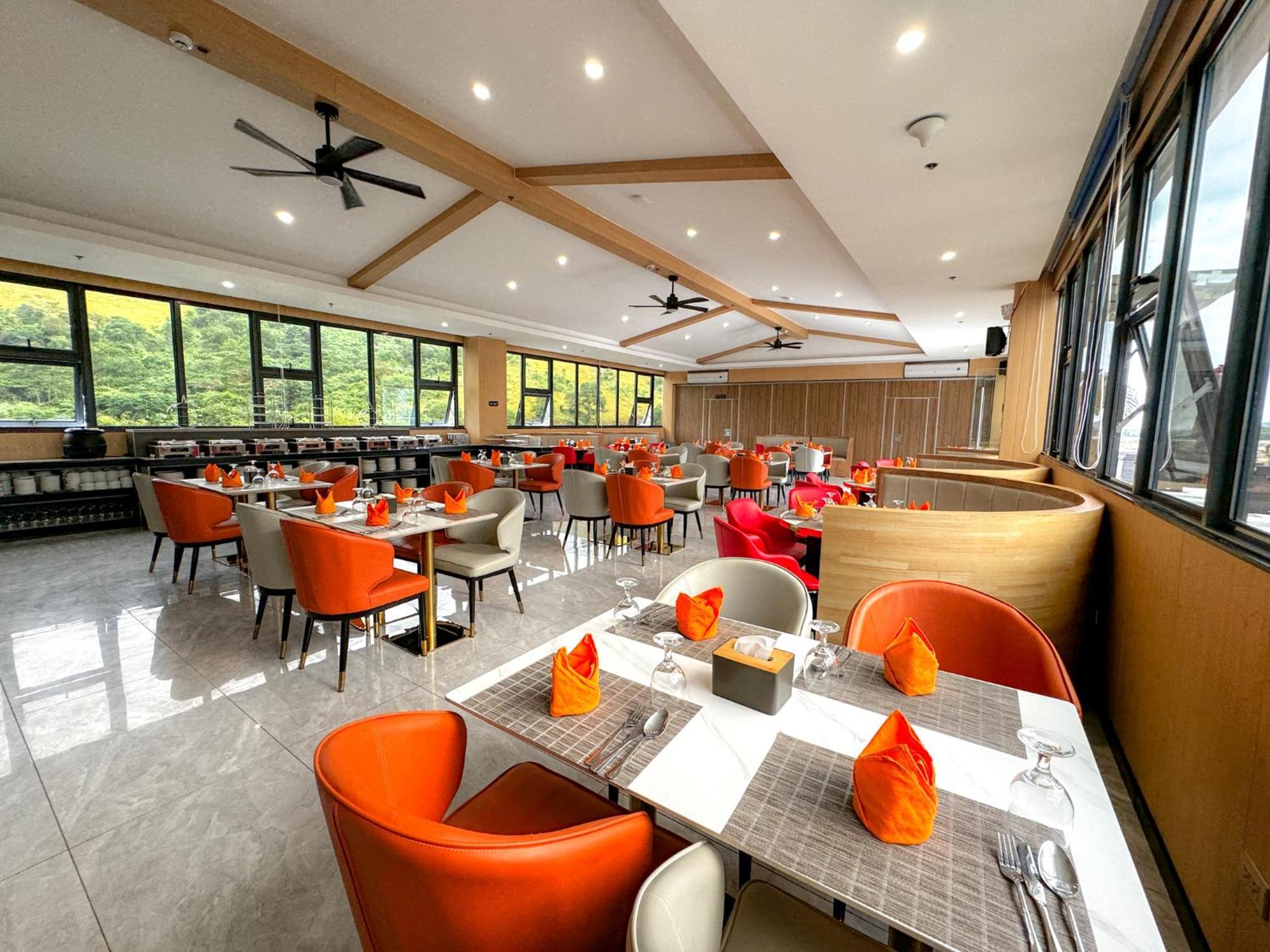 קורון Venus Royale Hotel מראה חיצוני תמונה
