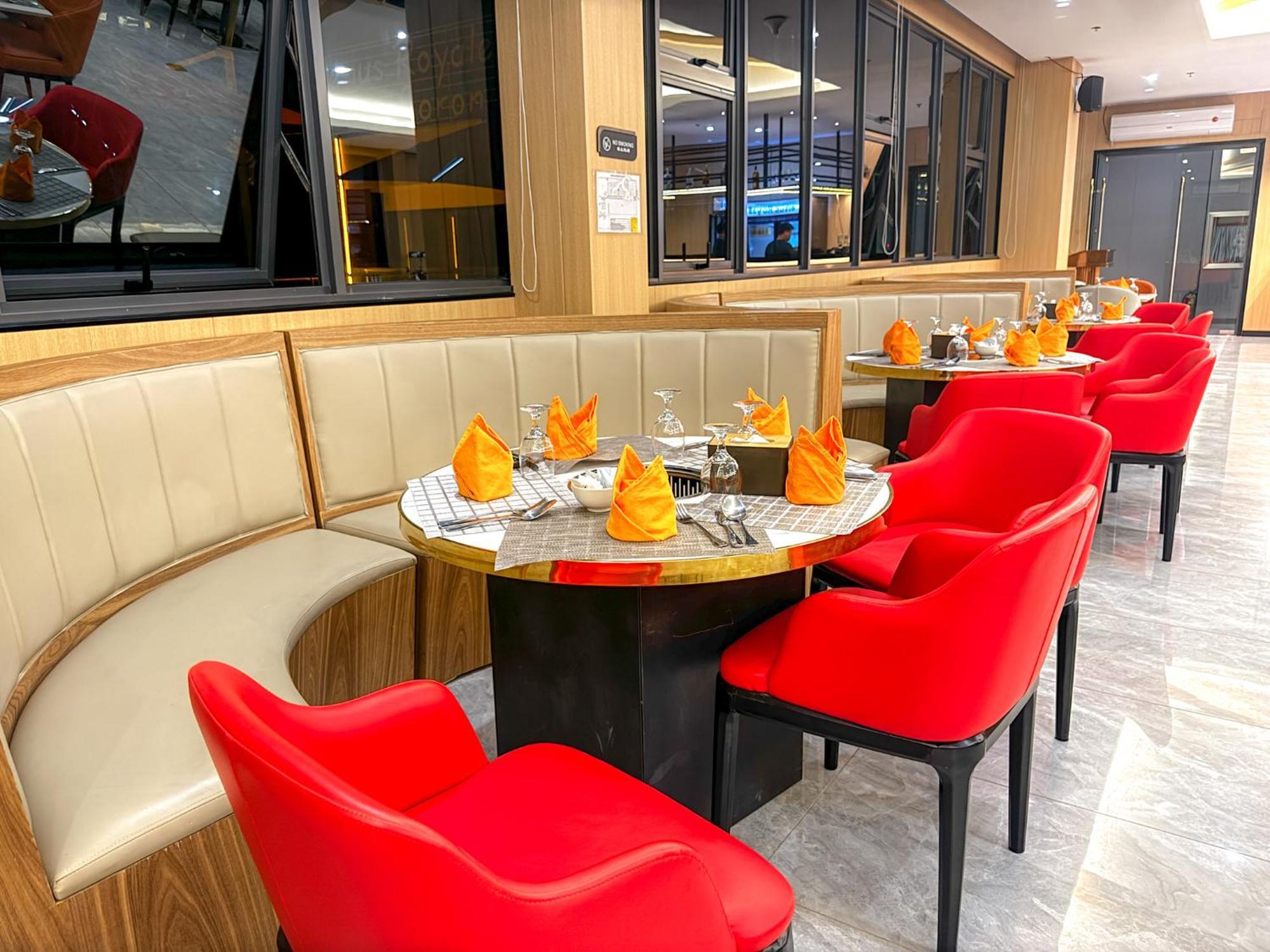 קורון Venus Royale Hotel מראה חיצוני תמונה